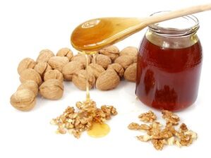 walnoten met honing als afrodisiacum voor mannen